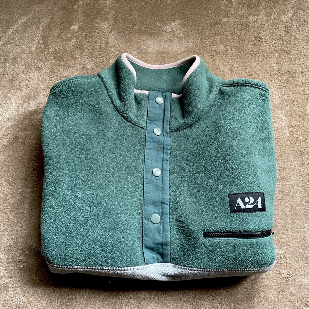 A24 Men’s Fleece Size M